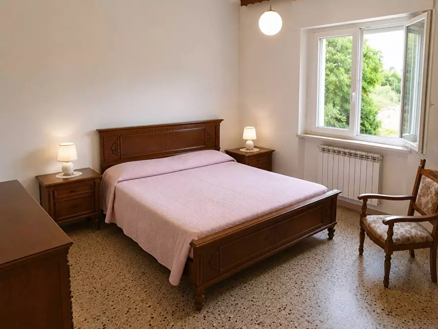Immagine 5 di Appartamento in vendita  in C.da Colli Di Cerrreto S.S. 150 a Teramo
