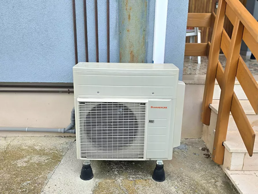 Immagine 11 di Appartamento in vendita  in C.da Colli Di Cerrreto S.S. 150 a Teramo