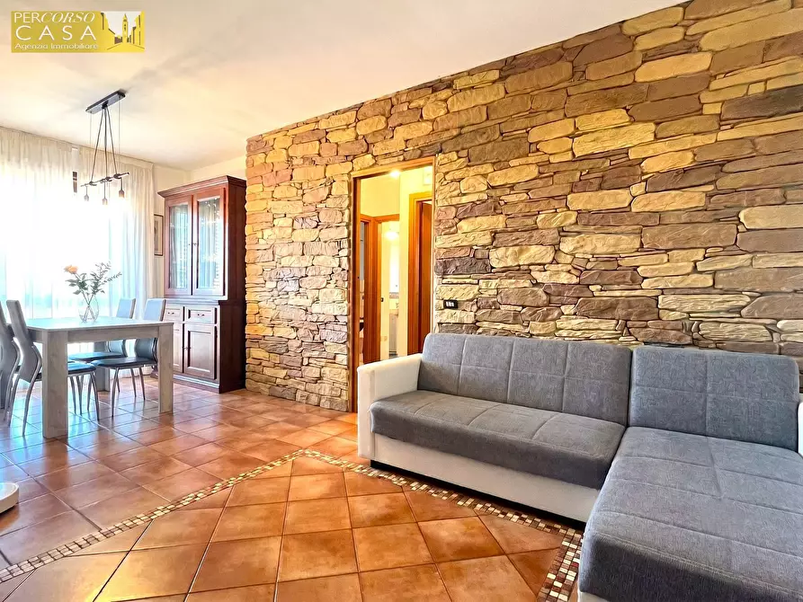 Immagine 2 di Appartamento in vendita  in Via Vascello - Prima collina 2 km dal mare a Tortoreto