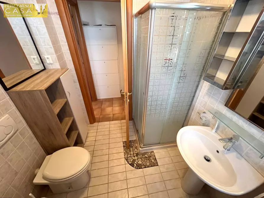 Immagine 10 di Appartamento in vendita  in Via Vascello - Prima collina 2 km dal mare a Tortoreto