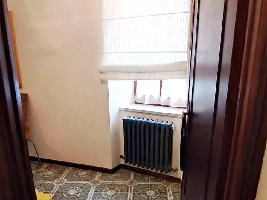 Immagine 22 di Appartamento in vendita  in Via Zilli 13 a Fano Adriano