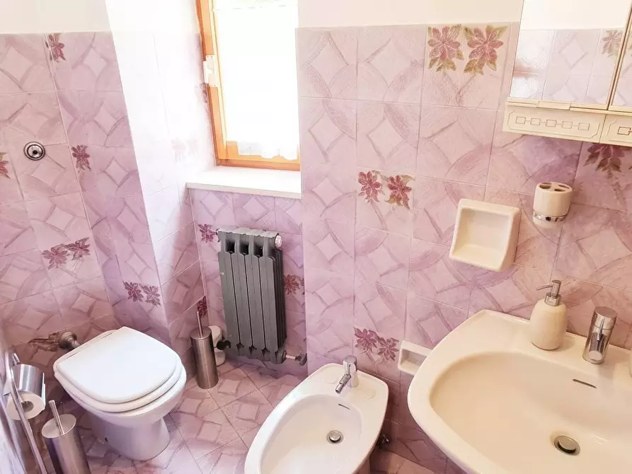 Immagine 25 di Appartamento in vendita  in Via Zilli 13 a Fano Adriano