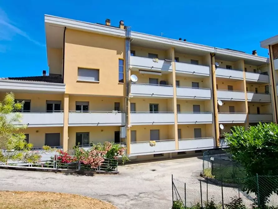 Immagine 16 di Appartamento in vendita  in Via Torrito a Montorio Al Vomano