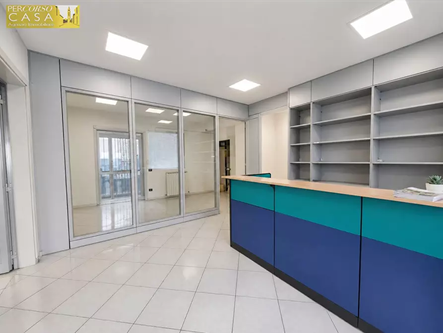Immagine 4 di Ufficio in vendita  in Via Palombieri Piano Terra - Ingresso indipendente a Teramo