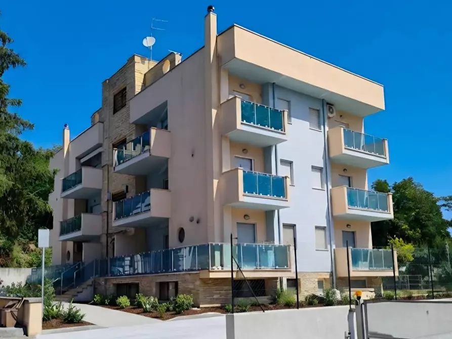 Immagine 2 di Appartamento in vendita  in Via Masci - Zona Madonna delle Grazie -Tribunale a Teramo