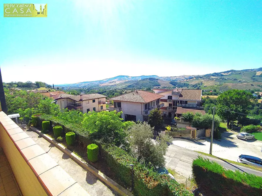 Immagine 4 di Appartamento in vendita  in Via Ferdinando Ranalli 4 a Teramo