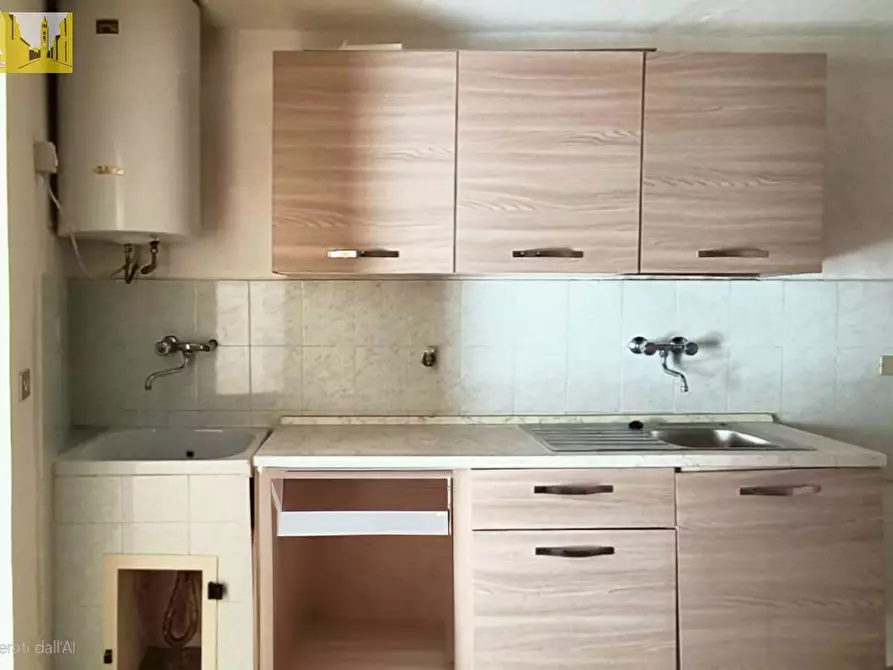 Immagine 4 di Casa indipendente in vendita  in Frazione Rocciano a Teramo