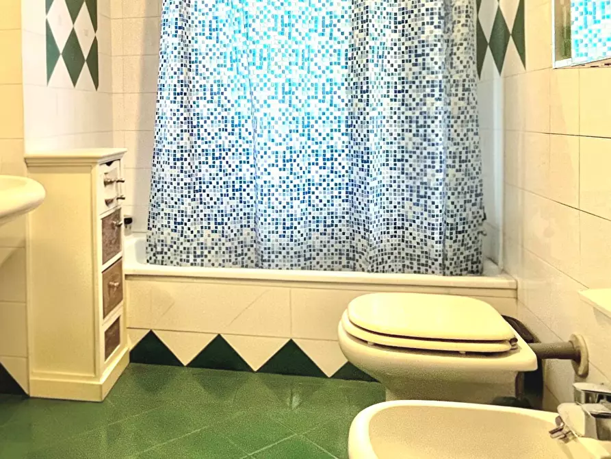 Immagine 13 di Appartamento in vendita  in Via Gioia a Roseto Degli Abruzzi