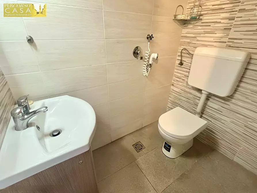 Immagine 15 di Appartamento in vendita  in Via Gioia a Roseto Degli Abruzzi