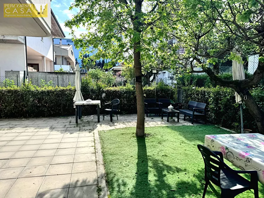 Immagine 17 di Appartamento in vendita  in Via Gioia a Roseto Degli Abruzzi