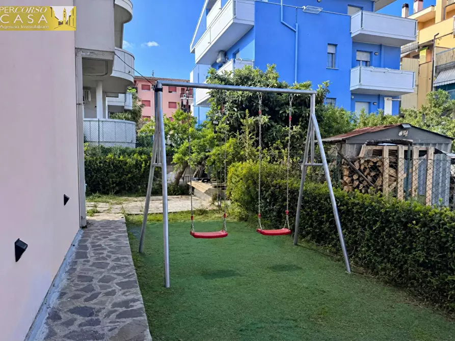 Immagine 19 di Appartamento in vendita  in Via Gioia a Roseto Degli Abruzzi