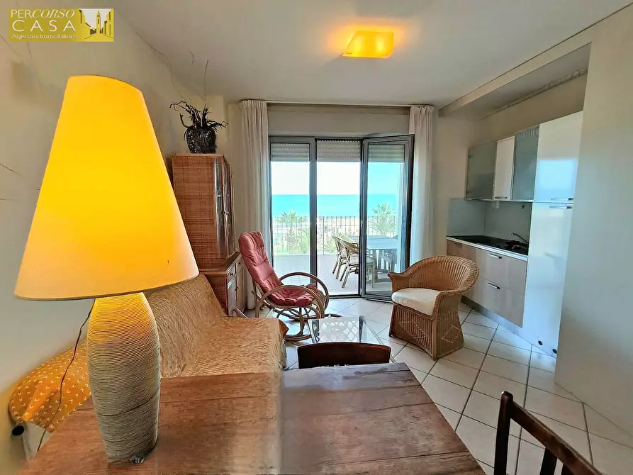Immagine 5 di Appartamento in vendita  in Lungomare Sirena - Fronte Mare a Tortoreto
