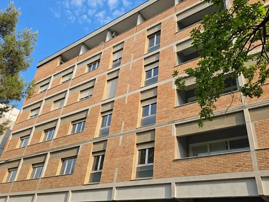 Immagine 21 di Attico in vendita  in Via Porta Carrese a Teramo