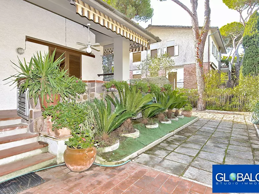 Immagine 3 di Villa in vendita  in Via del Giglio 16 a Grosseto