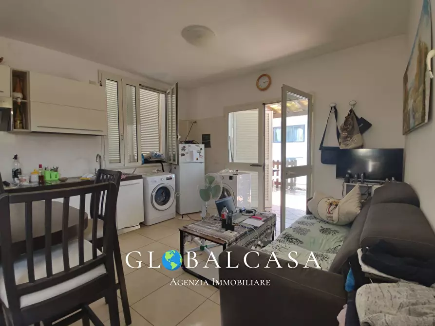 Immagine 2 di Locale commerciale in vendita  in Via Tombolo 10 a Grosseto