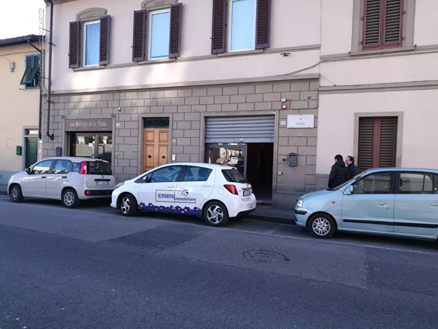 Immagine 1 di Locale commerciale in affitto  in via Pisana a Firenze