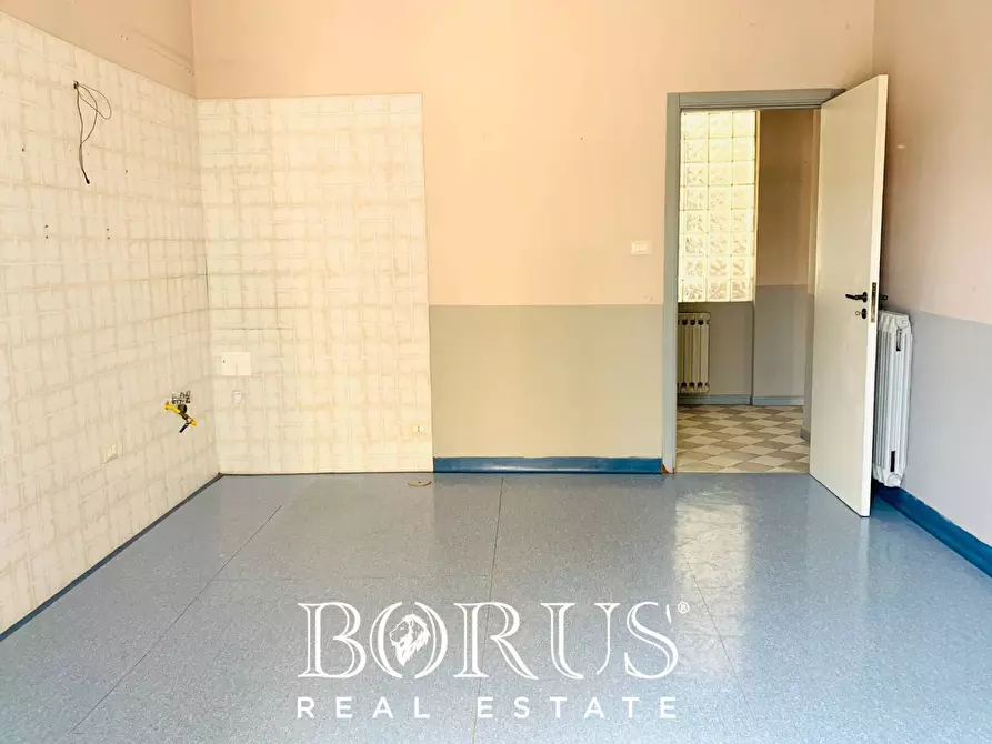 Immagine 7 di Ufficio in affitto  in Via Garofalo a Cancello Ed Arnone