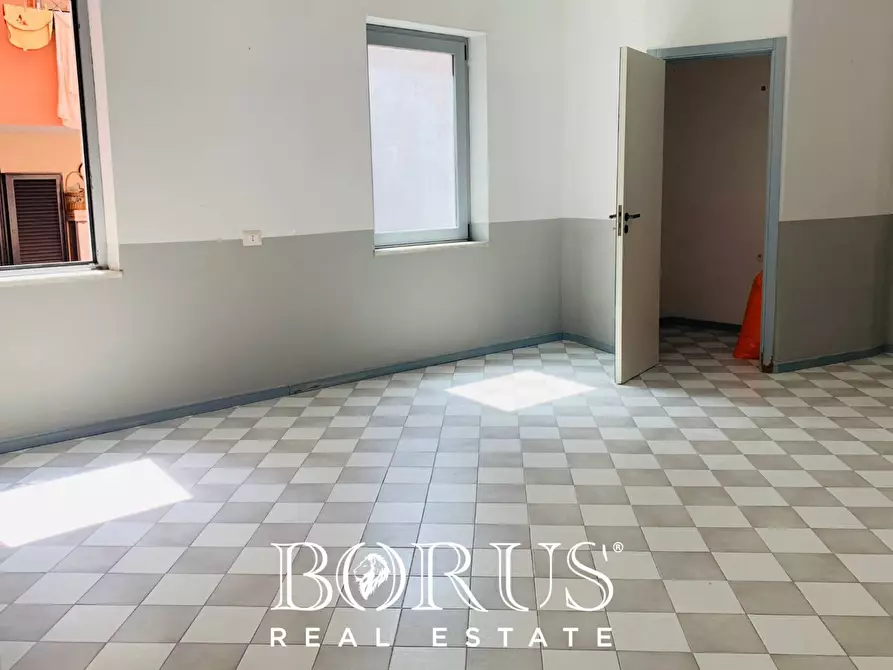 Immagine 8 di Ufficio in affitto  in Via Garofalo a Cancello Ed Arnone