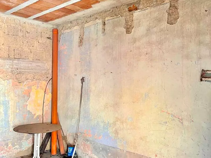 Immagine 16 di Casa semindipendente in vendita  in Via Selicara a Cancello Ed Arnone