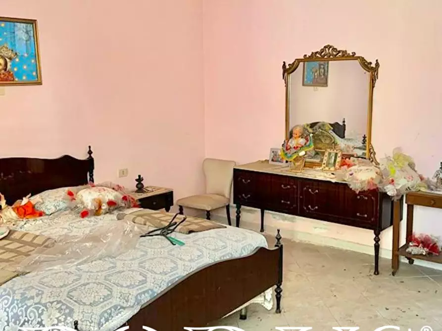 Immagine 23 di Casa semindipendente in vendita  in Via Selicara a Cancello Ed Arnone