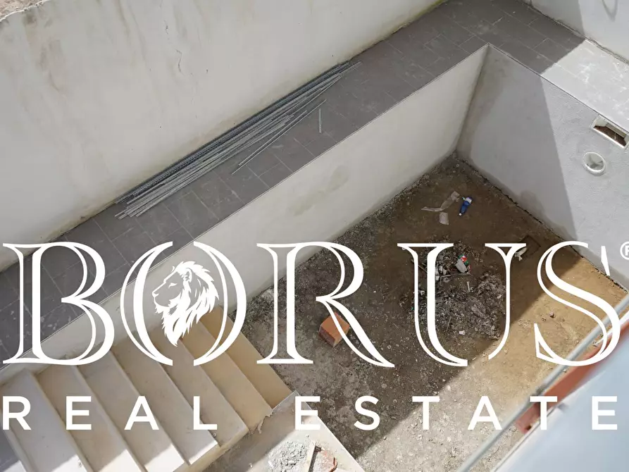 Immagine 15 di Villa in vendita  in Via del Gelso a Lusciano