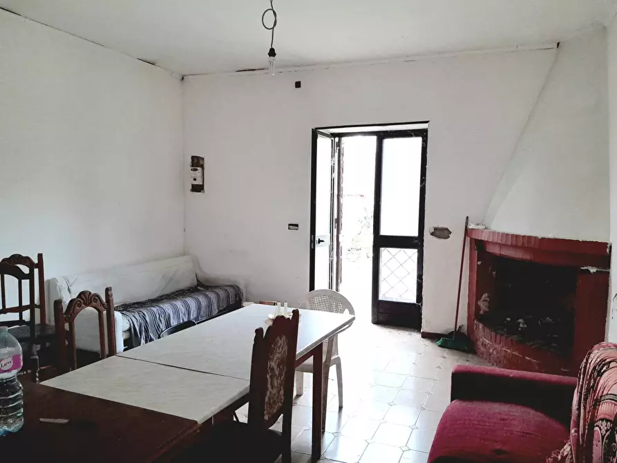 Immagine 13 di Casa indipendente in vendita  in Via Potenza a Castel Volturno