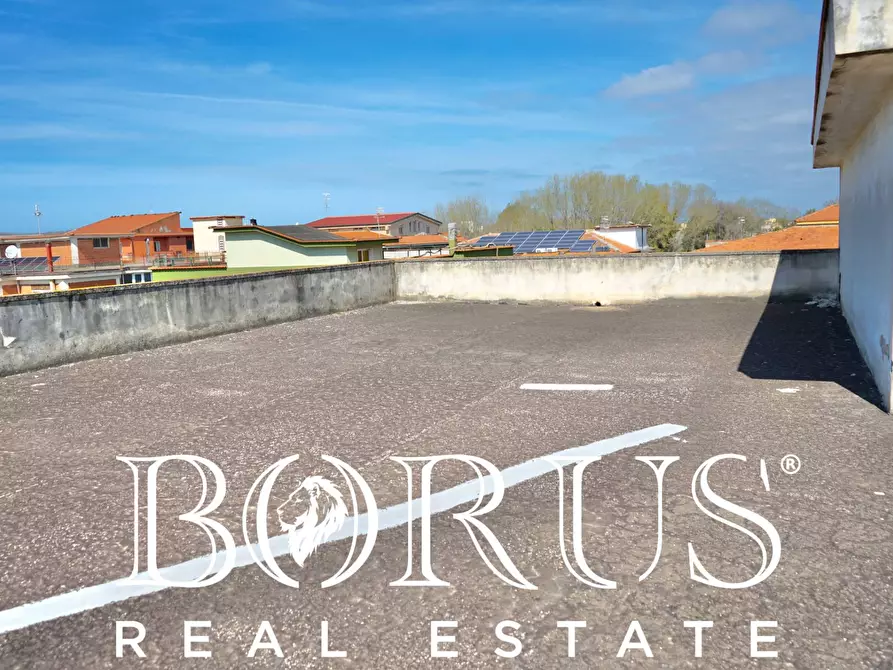 Immagine 38 di Casa indipendente in vendita  a Castel Volturno