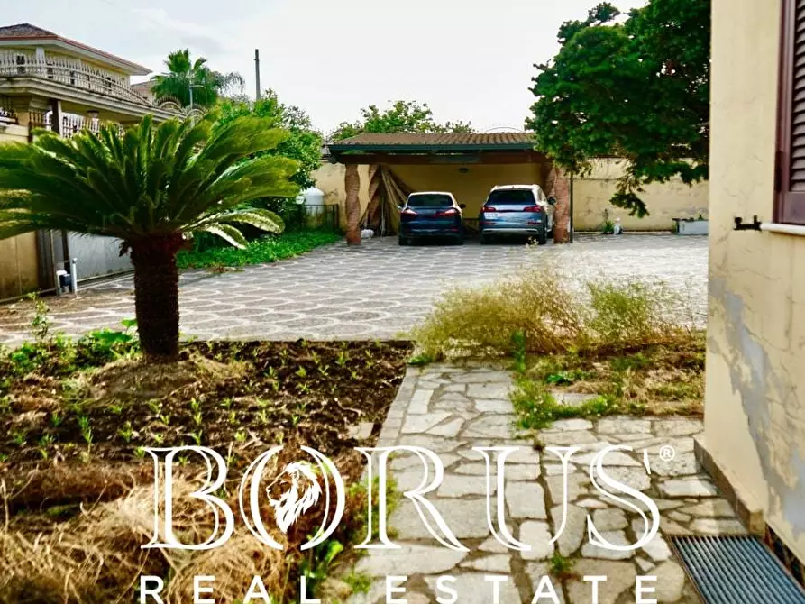 Immagine 21 di Villa in vendita  in Via Caravaggio a Casal Di Principe