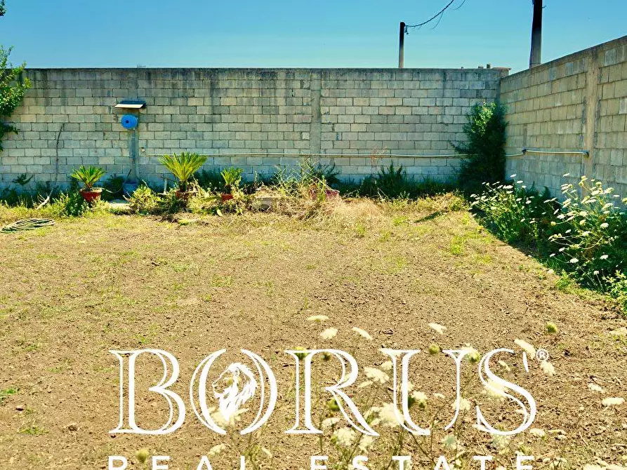 Immagine 2 di Terreno residenziale in vendita  a Villa Literno