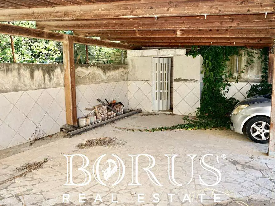 Immagine 5 di Casa indipendente in vendita  a Castel Volturno