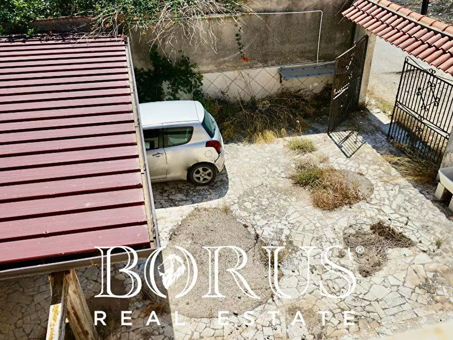 Immagine 10 di Casa indipendente in vendita  a Castel Volturno