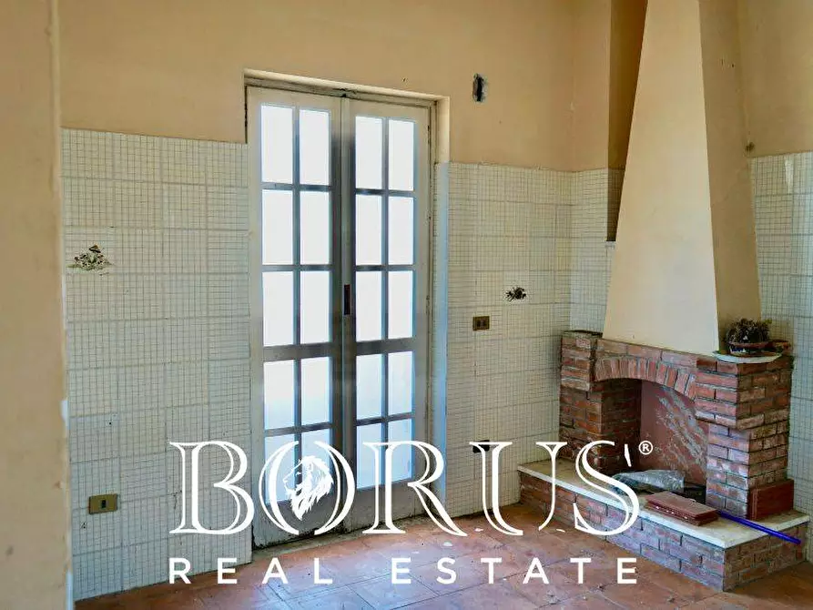 Immagine 17 di Casa indipendente in vendita  a Castel Volturno