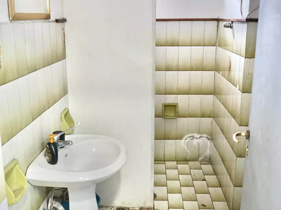 Immagine 10 di Attività commerciale   in Corso Italia a Casaluce