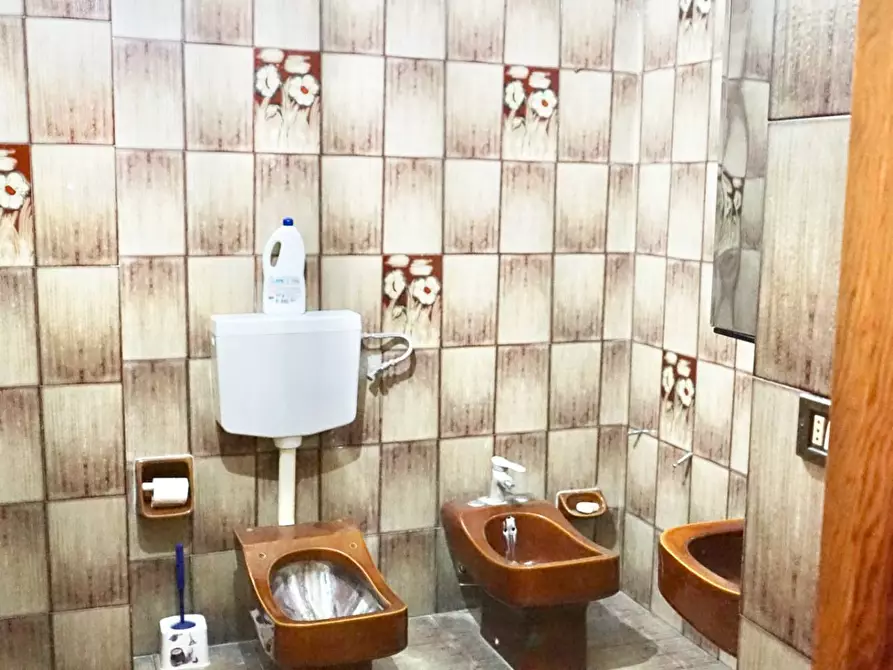 Immagine 32 di Casa indipendente in vendita  a Casal Di Principe