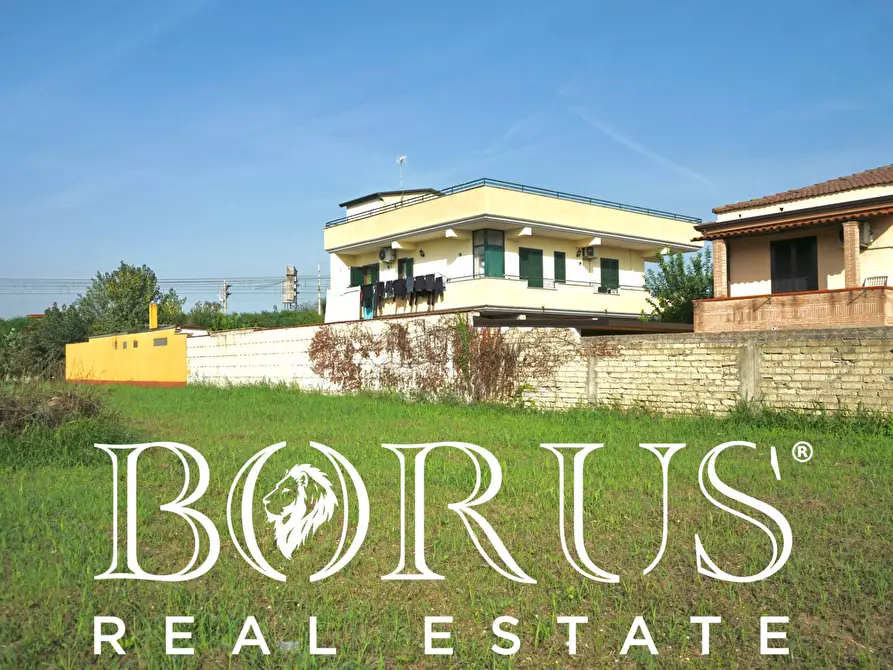 Immagine 7 di Terreno residenziale in vendita  a Carinaro