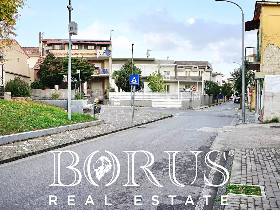 Immagine 6 di Locale commerciale in affitto  in via Salzano a Lusciano