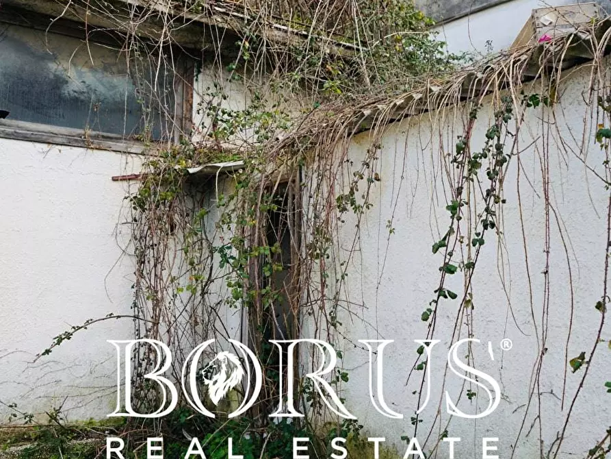 Immagine 5 di Rustico / casale in vendita  in via delle Rose a Casal Di Principe