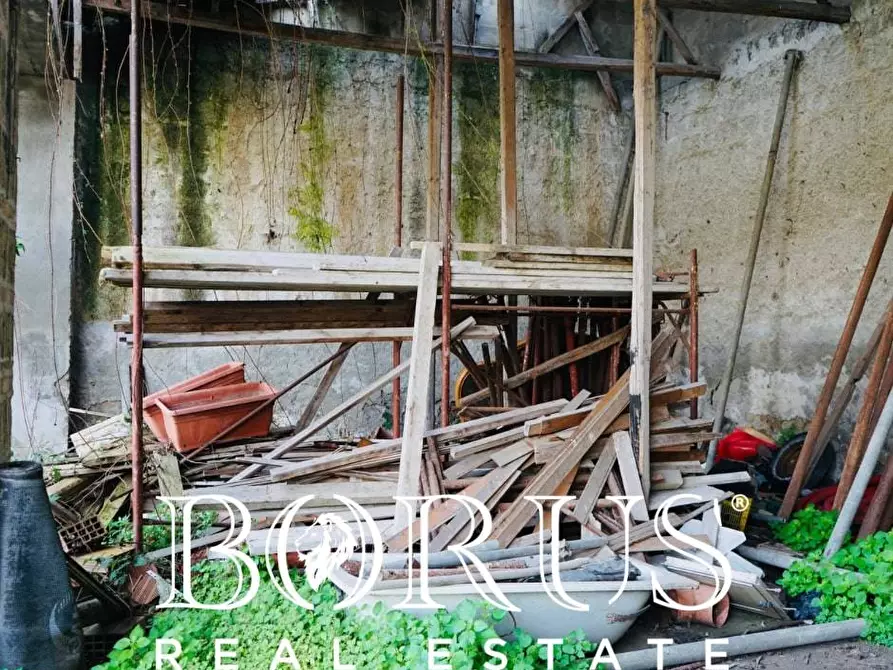 Immagine 19 di Rustico / casale in vendita  in via delle Rose a Casal Di Principe