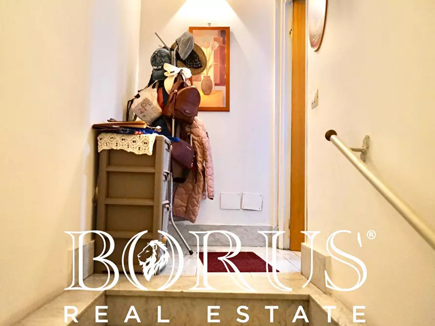 Immagine 20 di Villa in vendita  a Carinaro