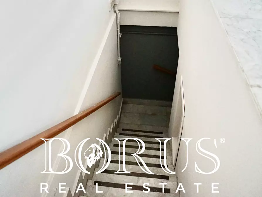 Immagine 8 di Locale commerciale in affitto  in VIA PAGANO a Trentola Ducenta