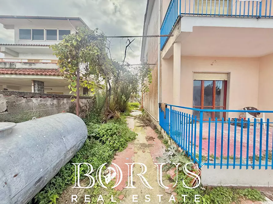 Immagine 7 di Casa indipendente in vendita  in VIALE MASCAGNI 13 a Castel Volturno