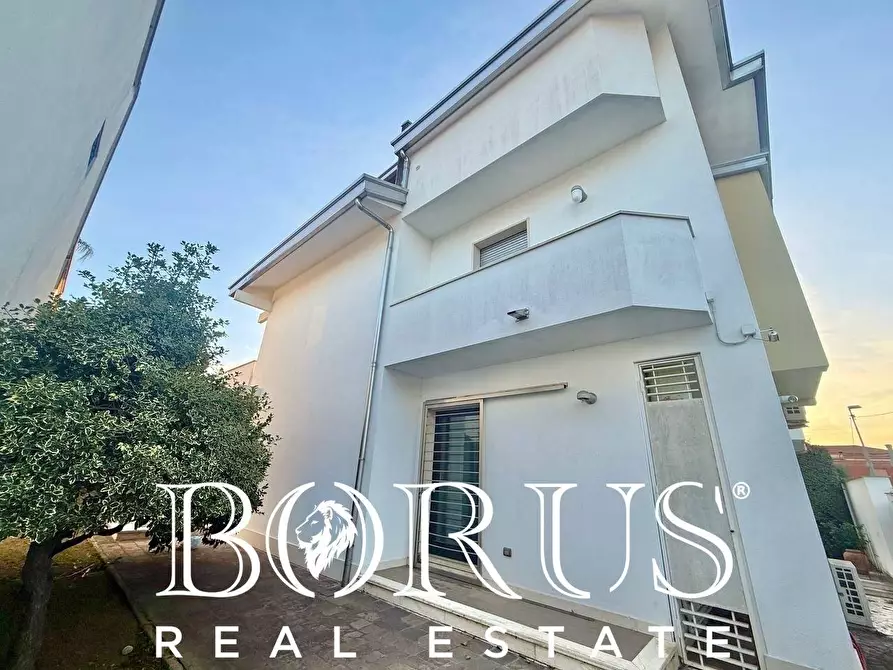 Immagine 15 di Villa in vendita  a Casapesenna