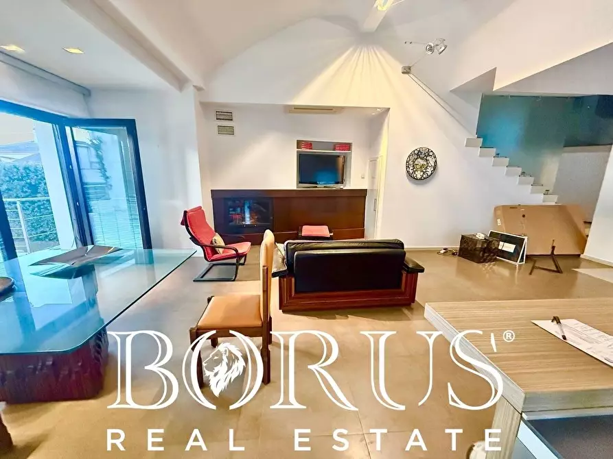 Immagine 30 di Villa in vendita  a Casapesenna