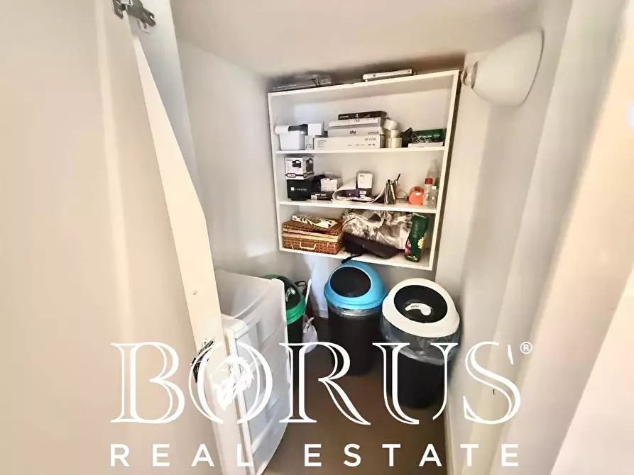 Immagine 32 di Villa in vendita  a Casapesenna