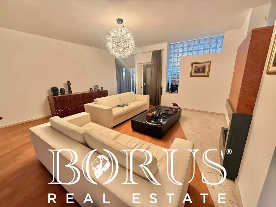 Immagine 33 di Villa in vendita  a Casapesenna