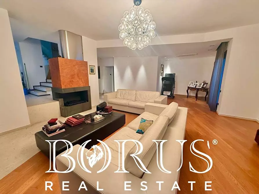 Immagine 36 di Villa in vendita  a Casapesenna