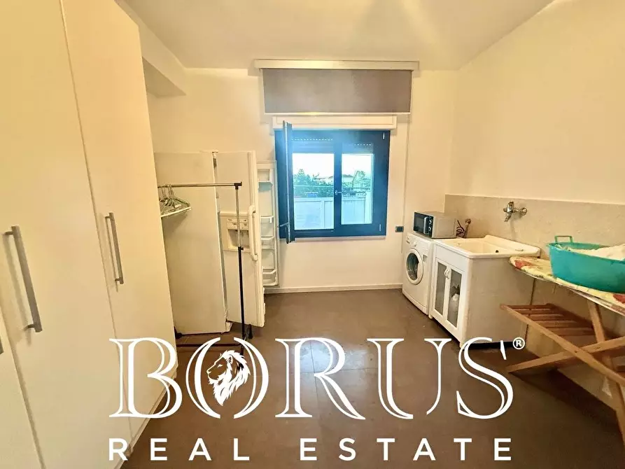 Immagine 48 di Villa in vendita  a Casapesenna