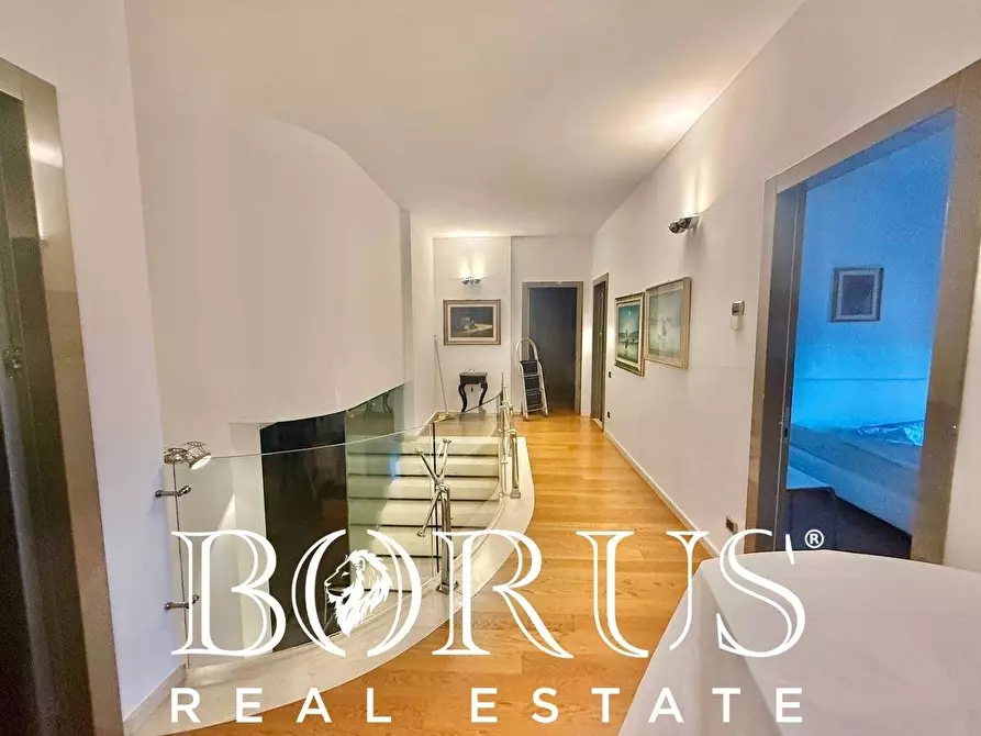 Immagine 53 di Villa in vendita  a Casapesenna