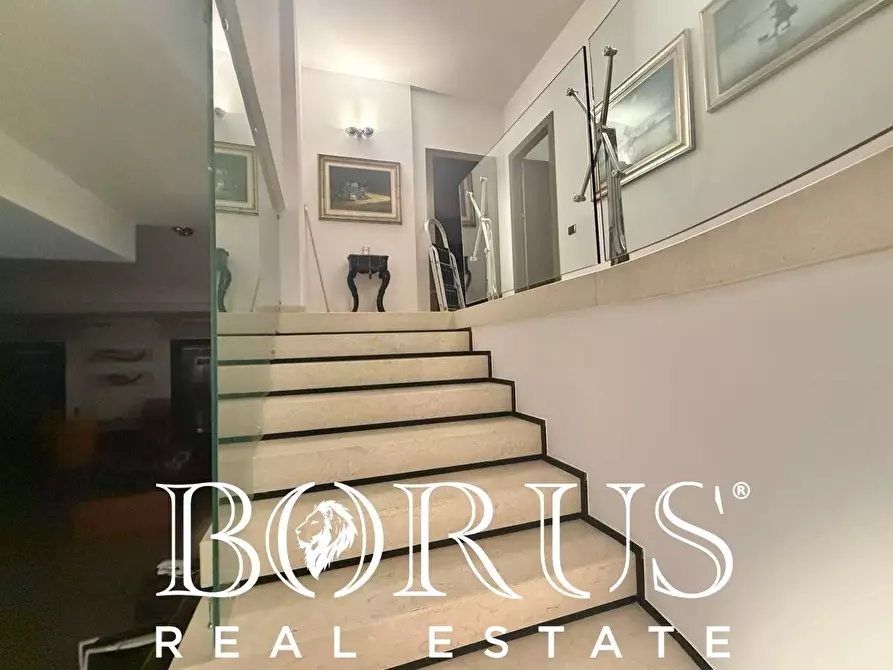 Immagine 54 di Villa in vendita  a Casapesenna