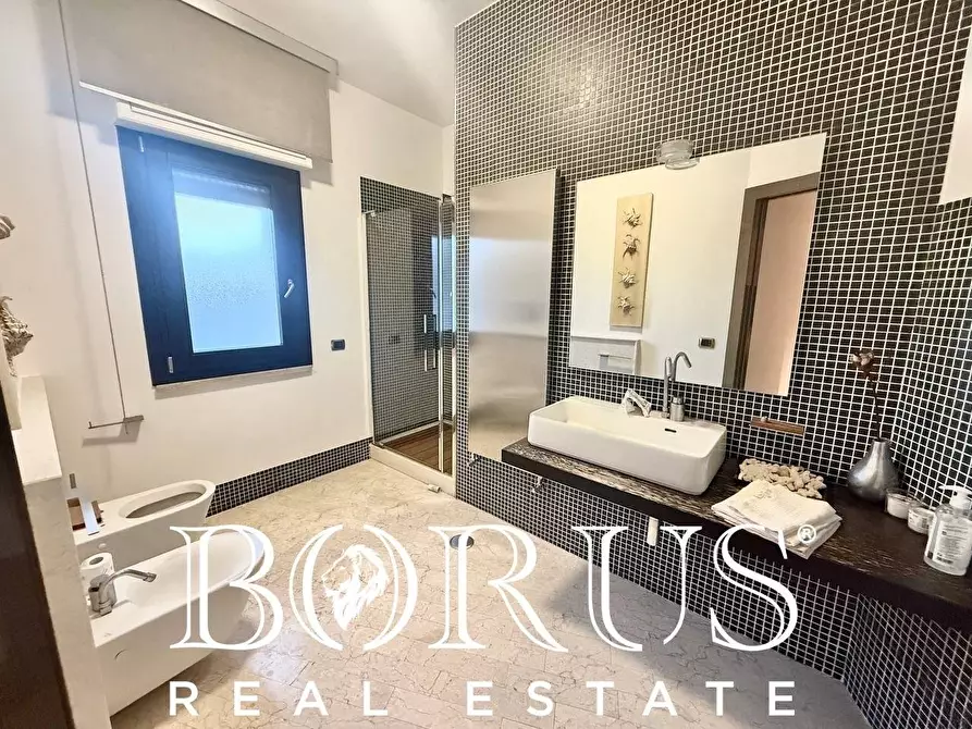 Immagine 79 di Villa in vendita  a Casapesenna